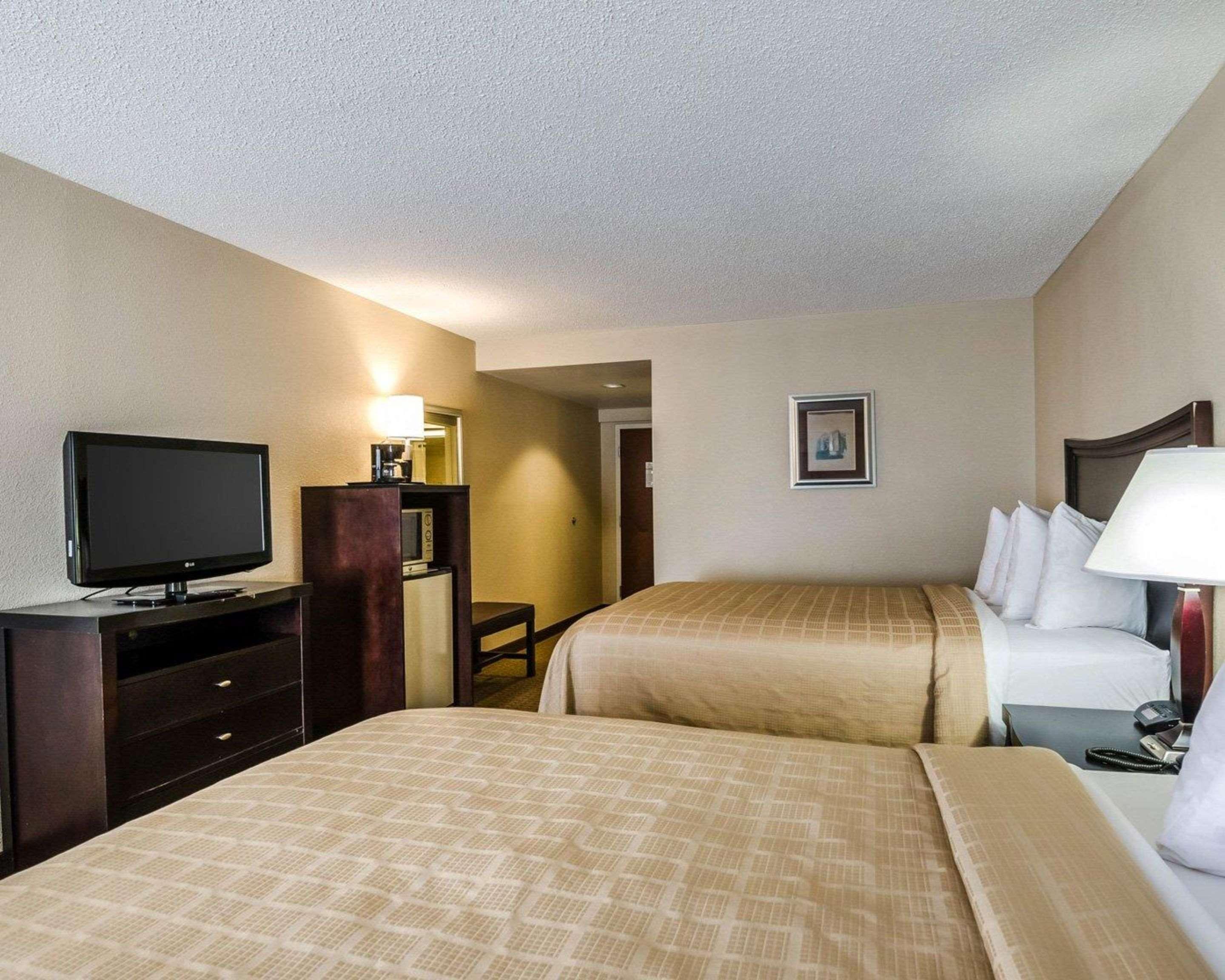 Quality Inn Troutville - Roanoke North Екстер'єр фото