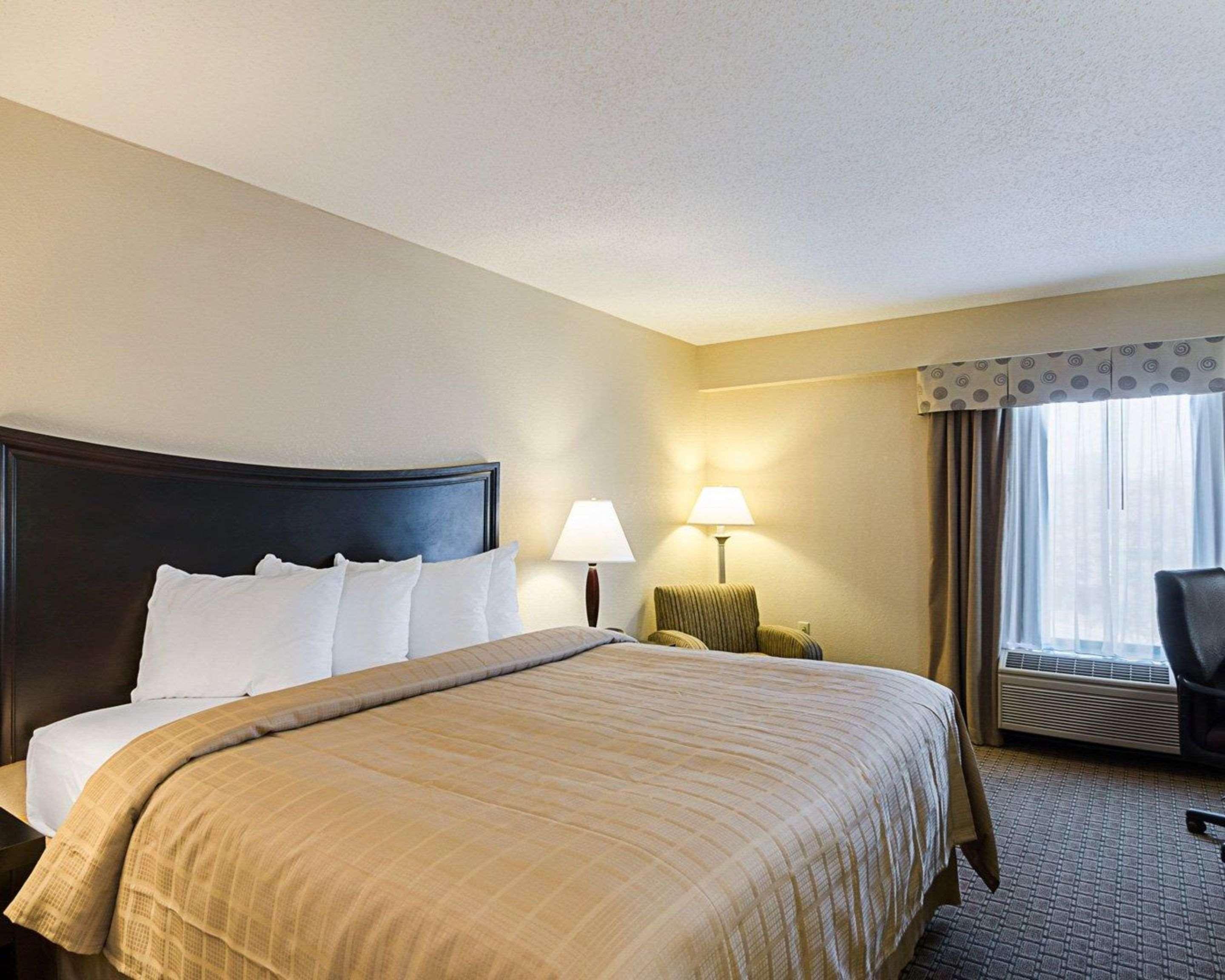 Quality Inn Troutville - Roanoke North Екстер'єр фото