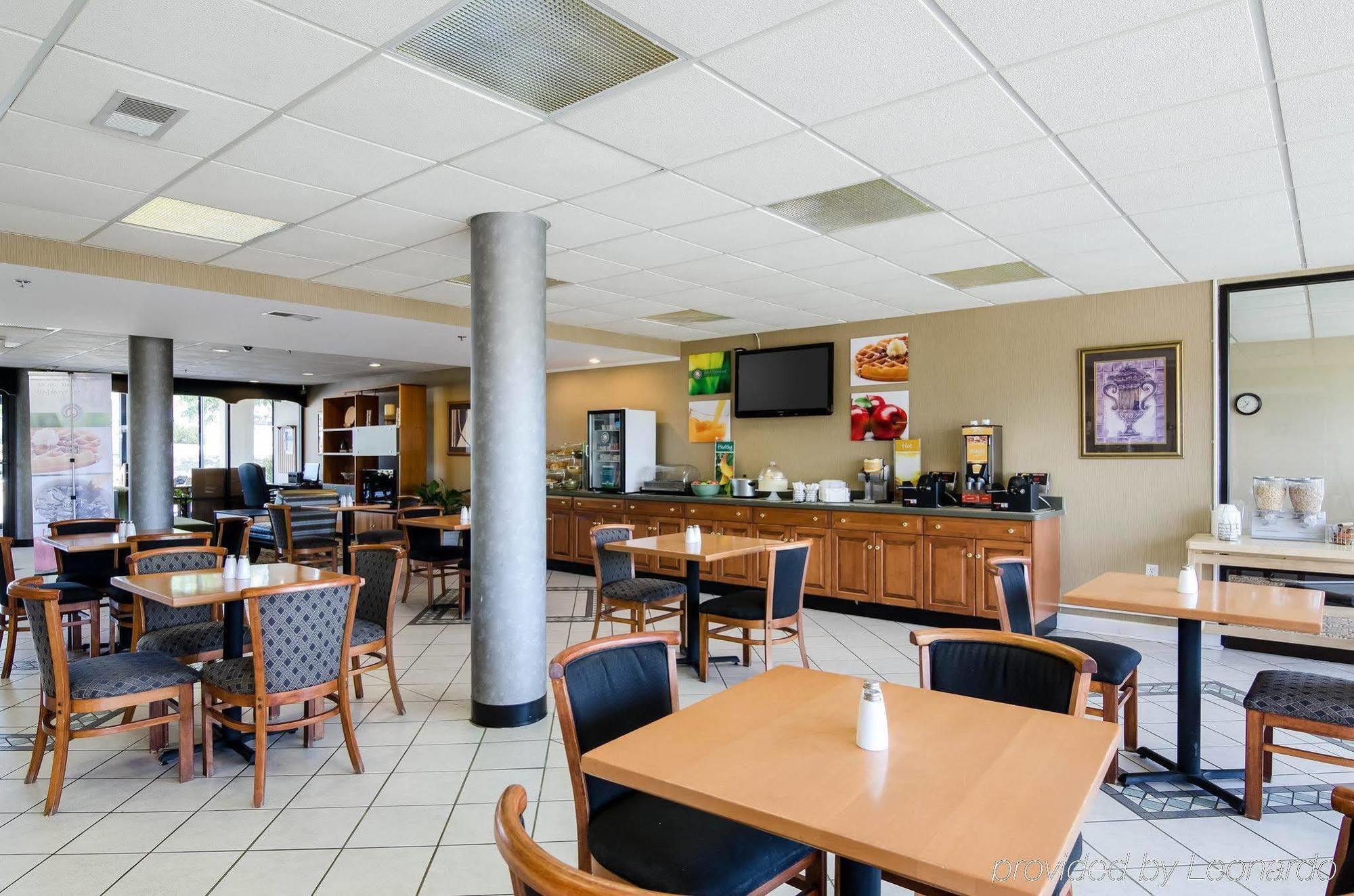 Quality Inn Troutville - Roanoke North Екстер'єр фото