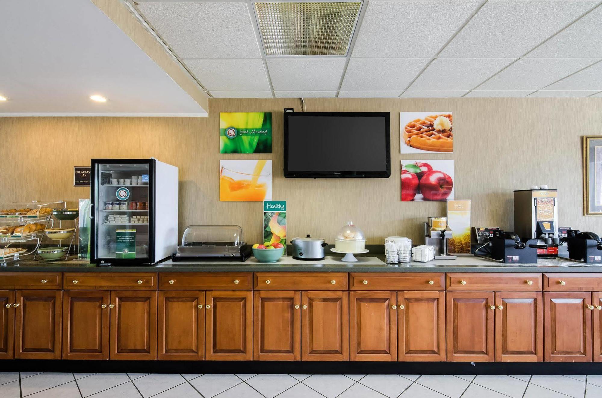 Quality Inn Troutville - Roanoke North Екстер'єр фото